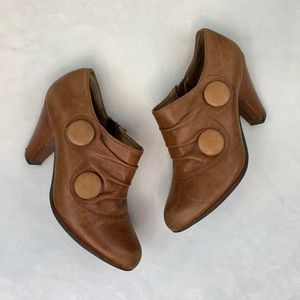Miz Mooz Coco Button Booties Tan/Light Brown Sz 6